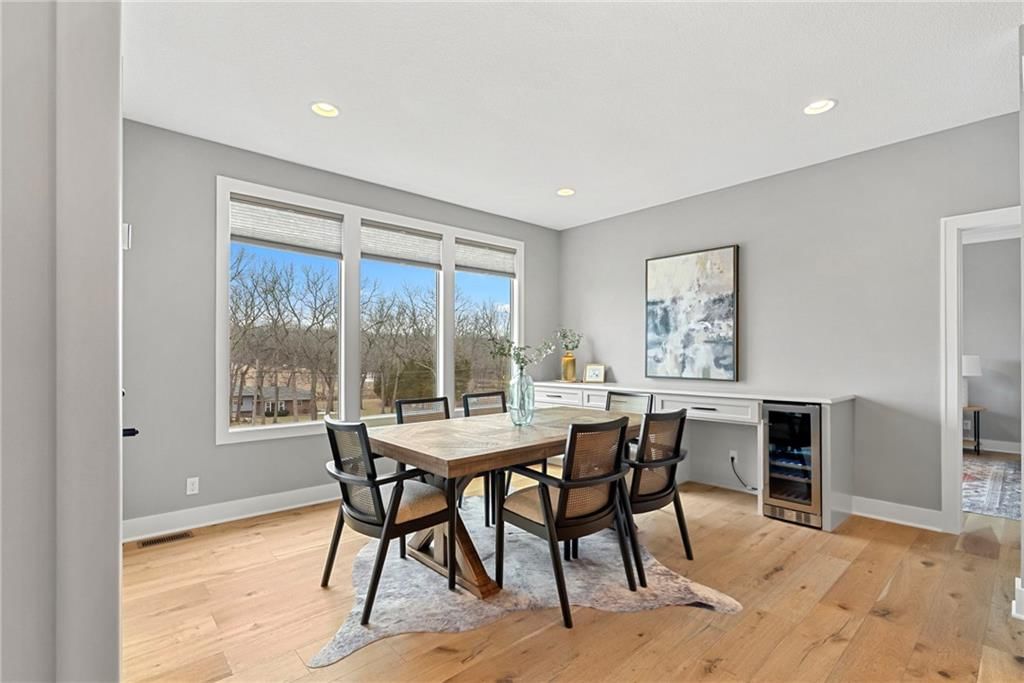 22275 W 98th Terrace — photo 8
