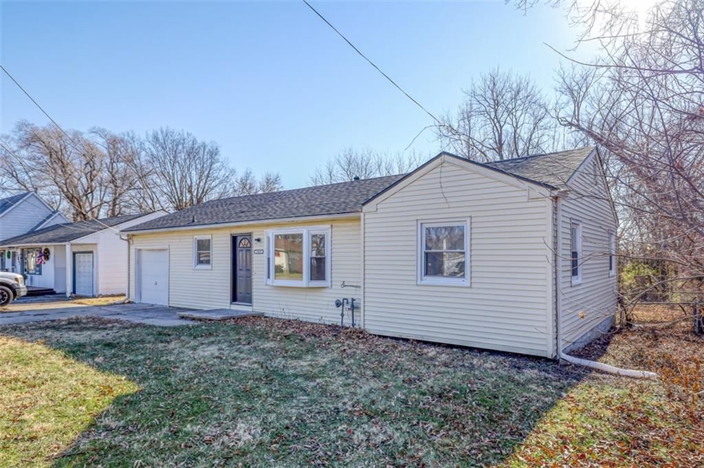 7819 E 58th Street, Kansas City, MO
