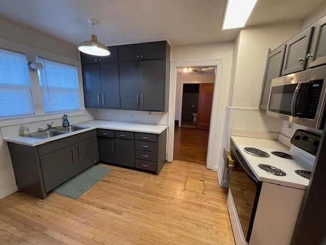 207 E Belleville Street — photo 9