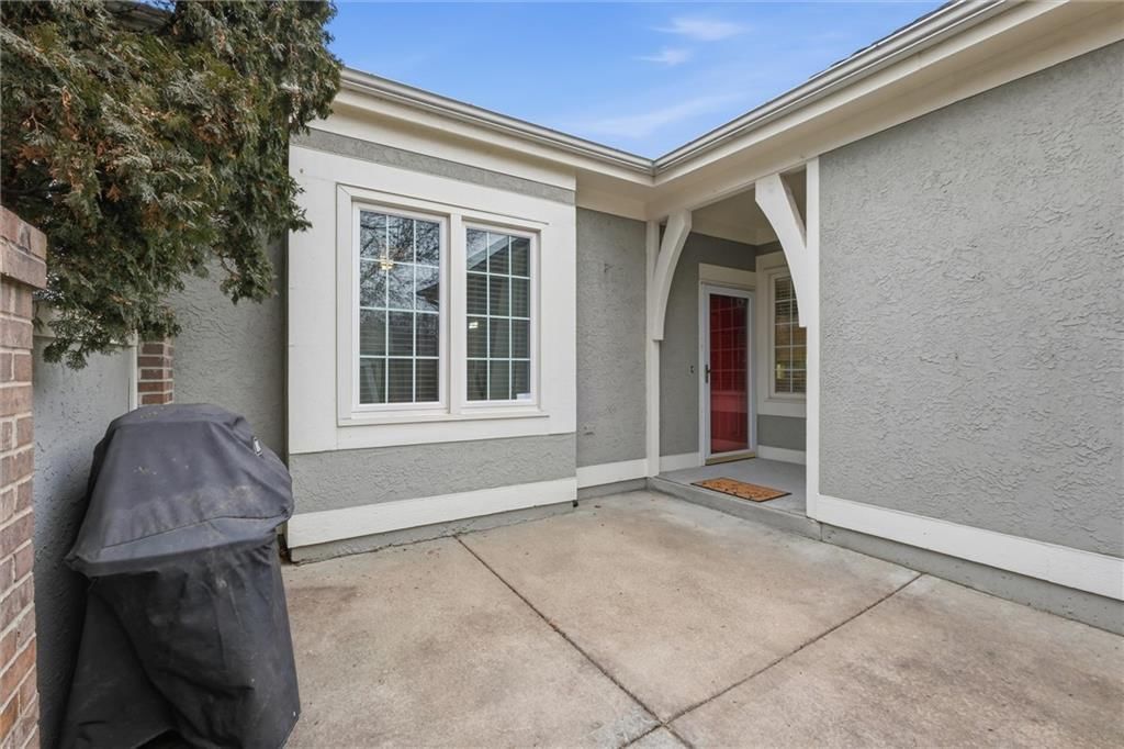 10301 GARNETT Street — photo 8