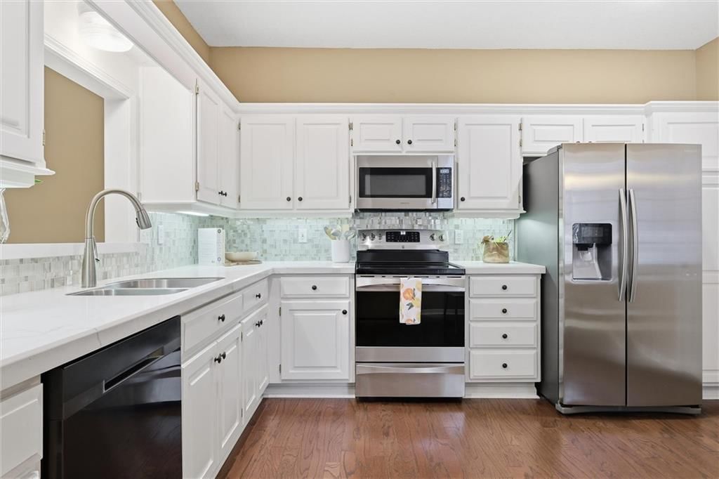 10301 GARNETT Street — photo 16