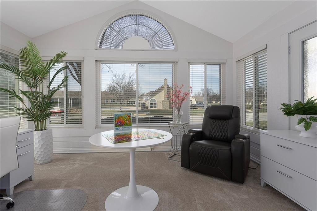 947 NE Devon Drive — photo 11