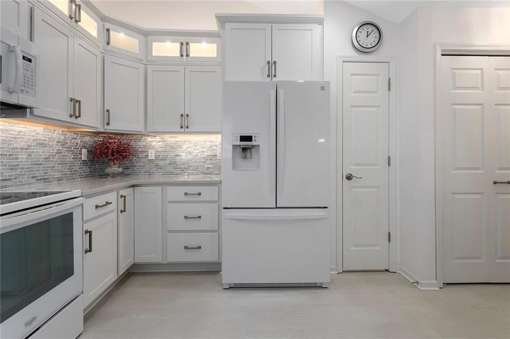 947 NE Devon Drive — photo 17
