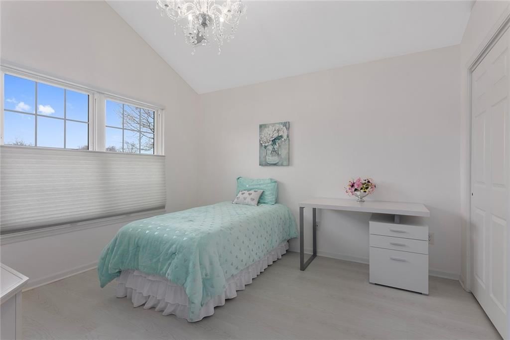 947 NE Devon Drive — photo 36