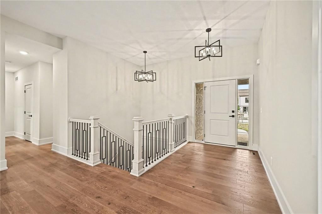 464 Green Drive — photo 5