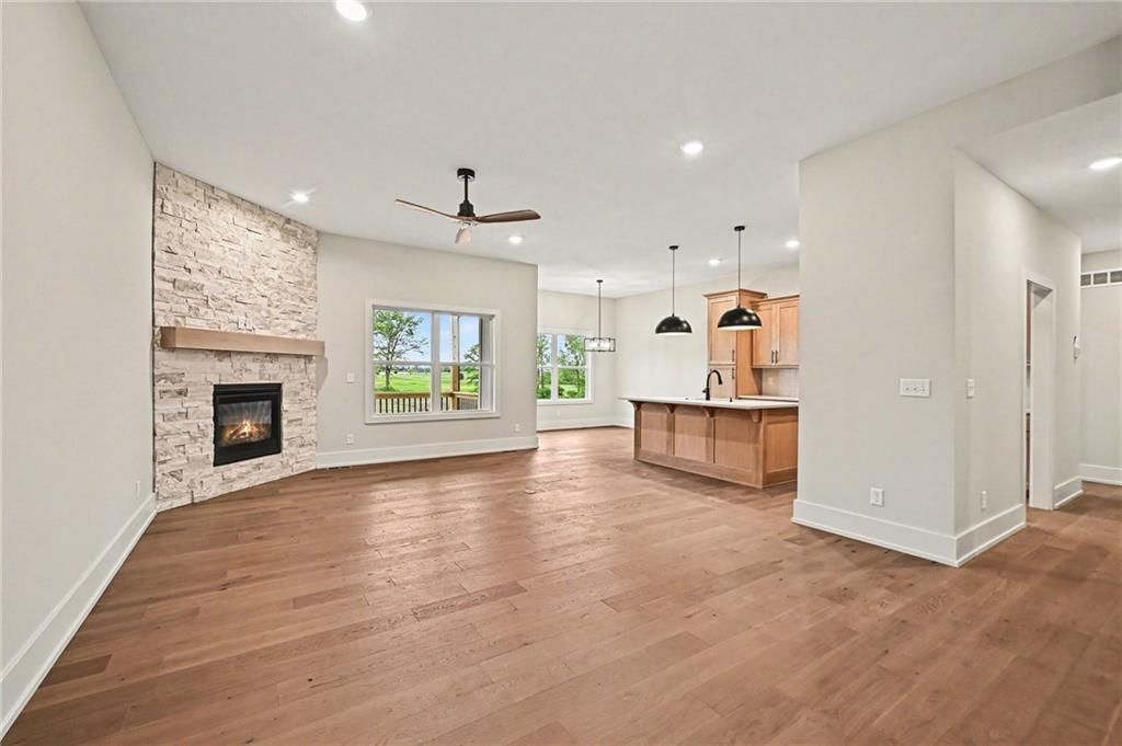 464 Green Drive — photo 6
