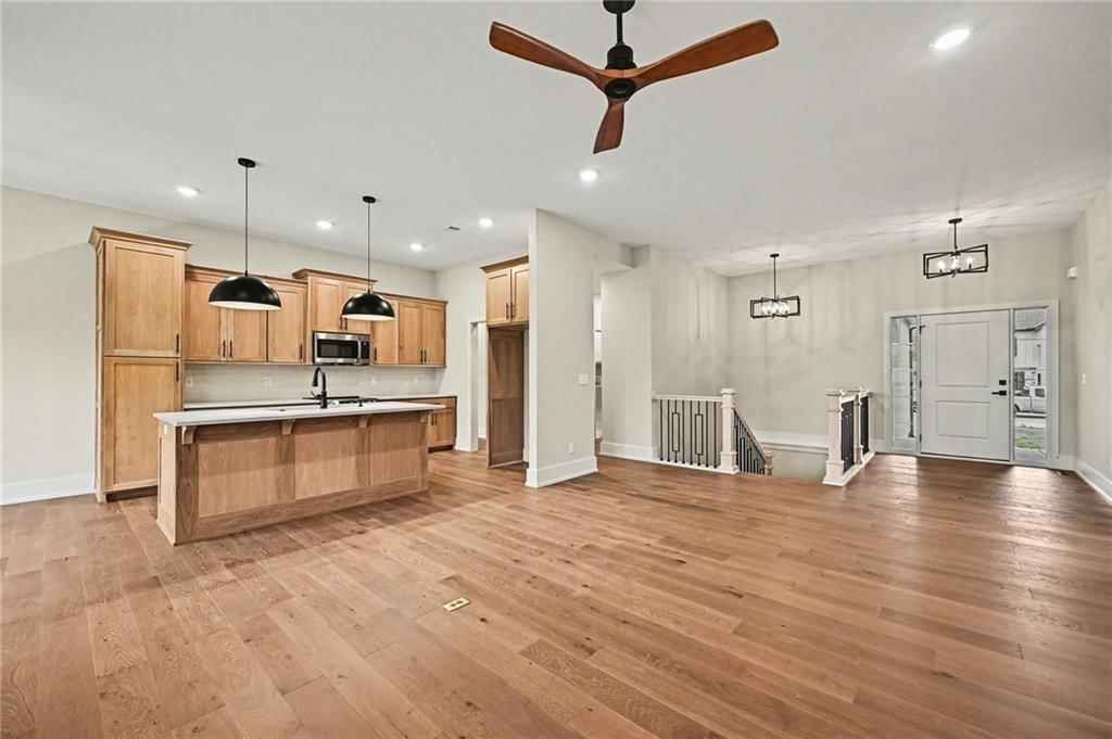 464 Green Drive — photo 8