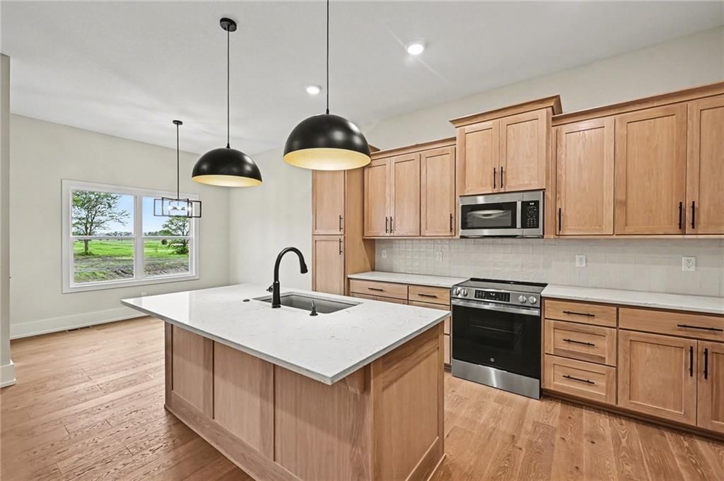 464 Green Drive — photo 11