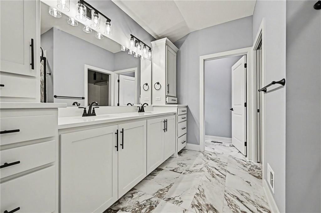 464 Green Drive — photo 14