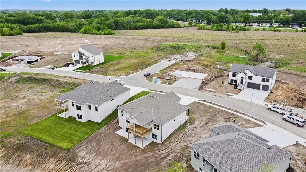 464 Green Drive — photo 35