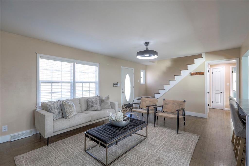 8025 W 93rd Street — photo 5