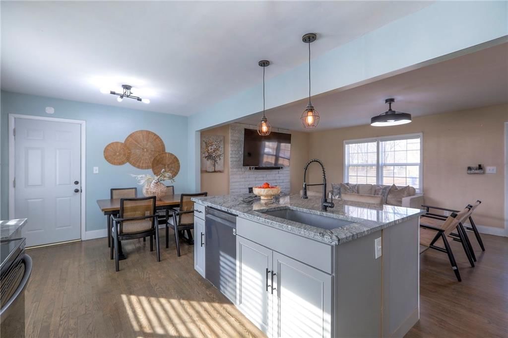 8025 W 93rd Street — photo 11