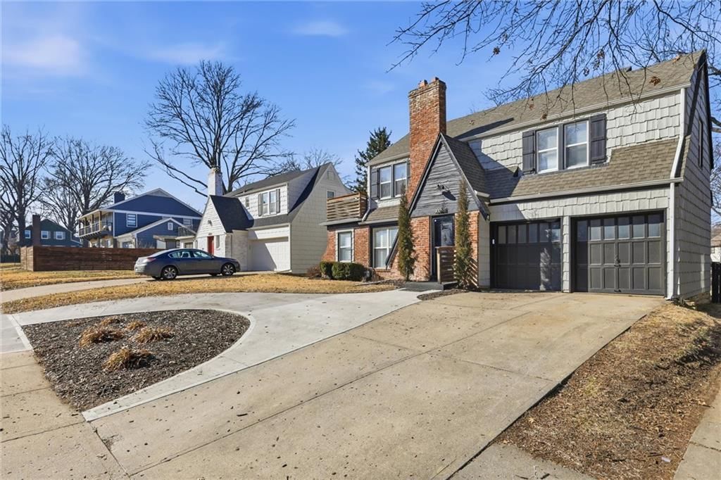6928 Wornall Road — photo 3