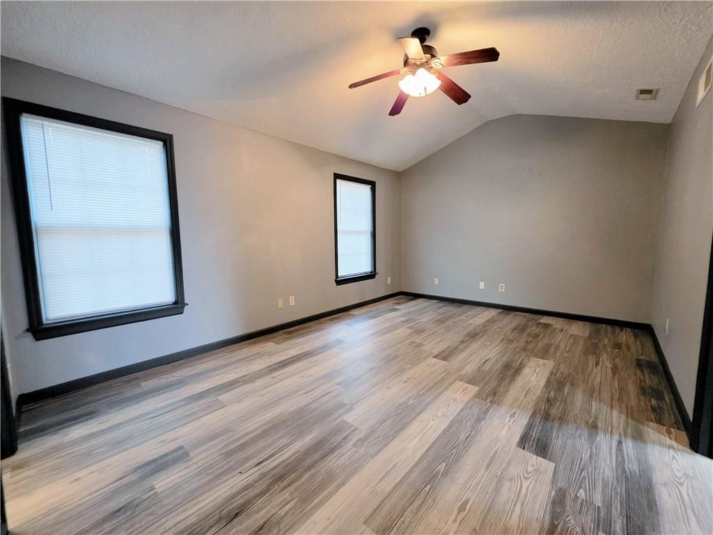 422 S 22nd Street — photo 9