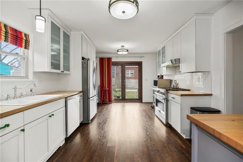 2120 Gentry Street — photo 3