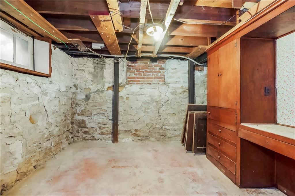 2120 Gentry Street — photo 32