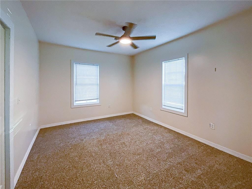 1216 E 4th Street — photo 11