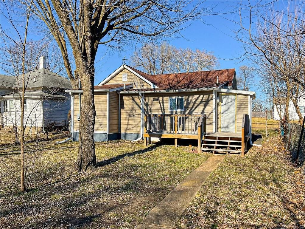 1216 E 4th Street — photo 20