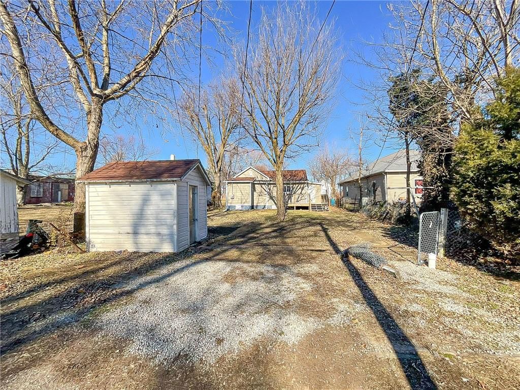 1216 E 4th Street — photo 23