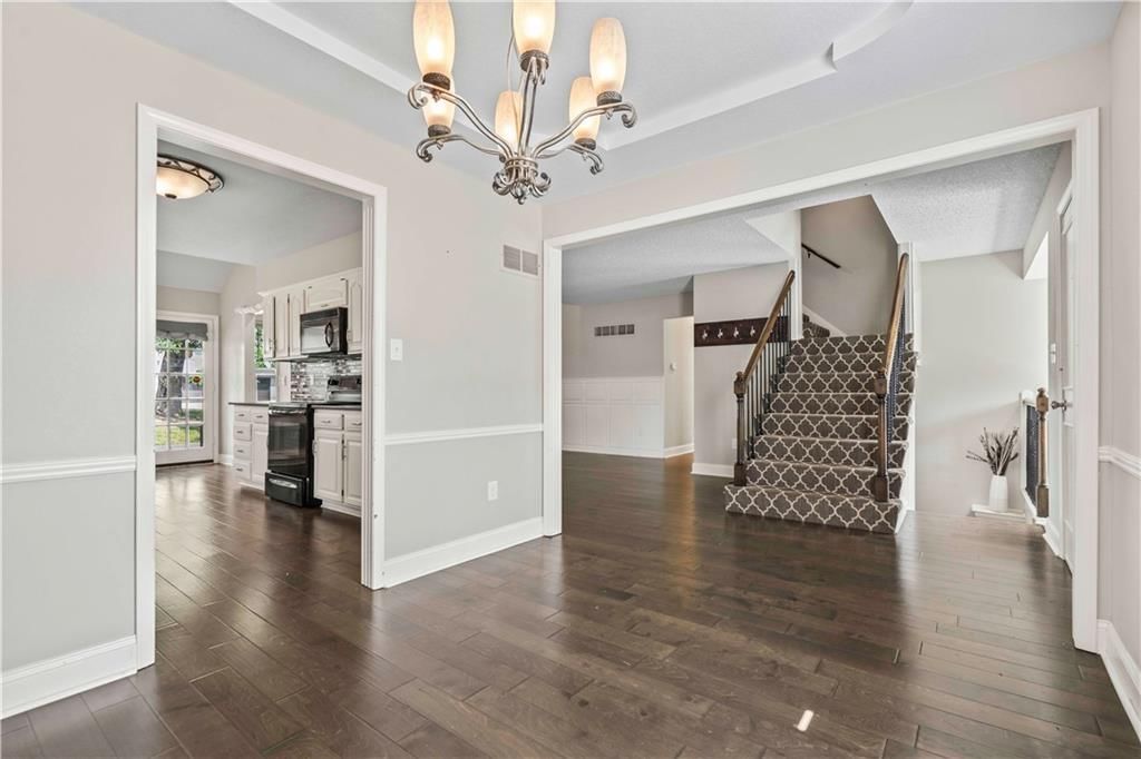 312 NW Locust Street — photo 15