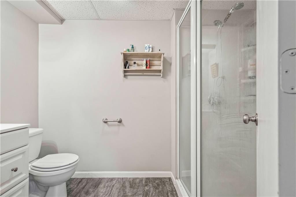 312 NW Locust Street — photo 39