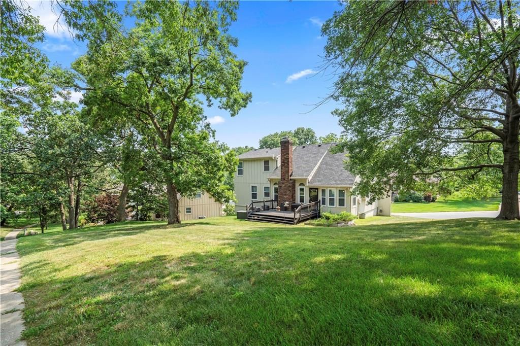 312 NW Locust Street — photo 43