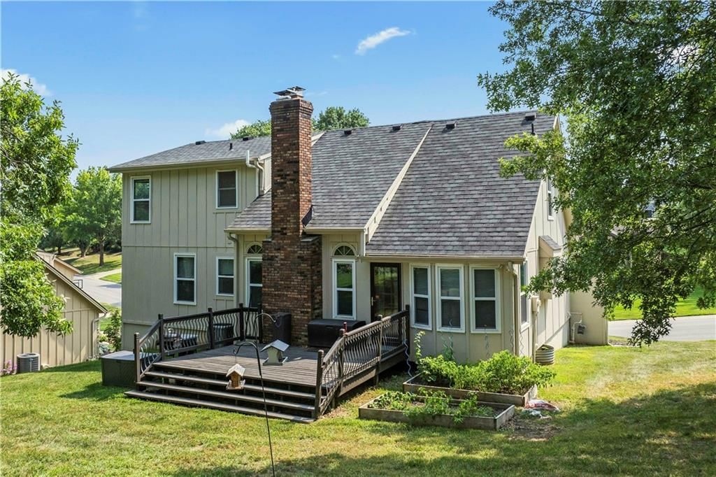 312 NW Locust Street — photo 44