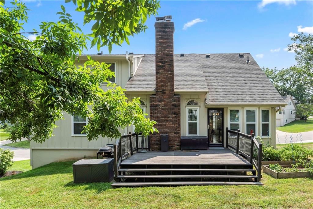 312 NW Locust Street — photo 45