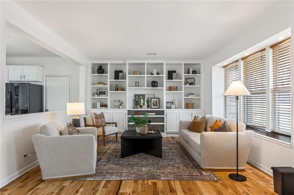 309 W Piankishaw Street — photo 9