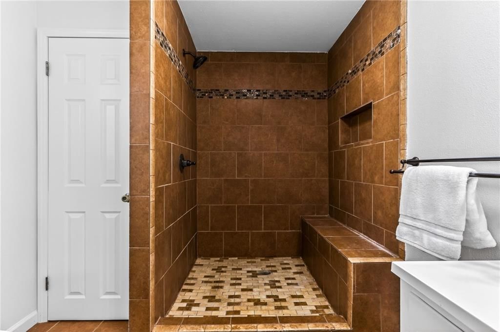 309 W Piankishaw Street — photo 29