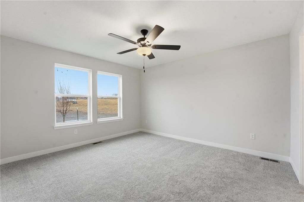 1312 SE Windbreak Drive — photo 12