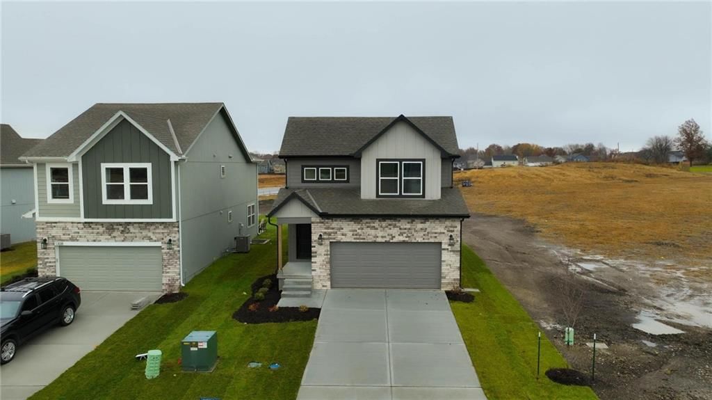 1312 SE Windbreak Drive — photo 27