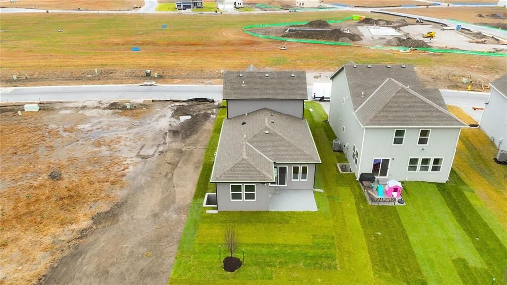 1312 SE Windbreak Drive — photo 29
