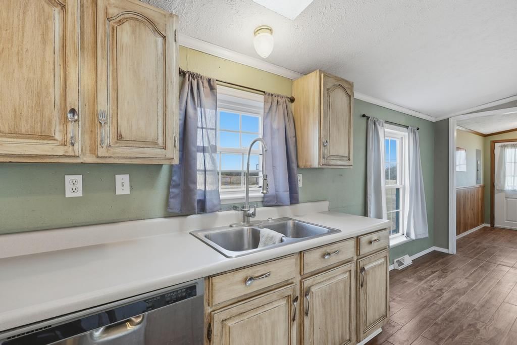 1254 Grand Road — photo 8
