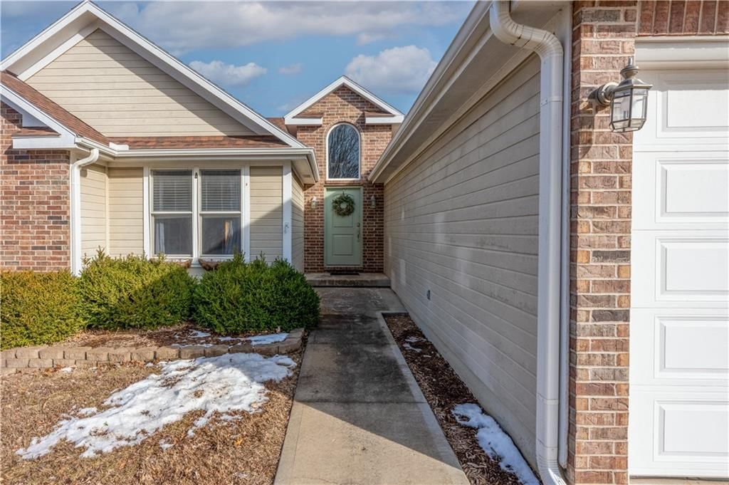 1219 S Countryview Lane — photo 8