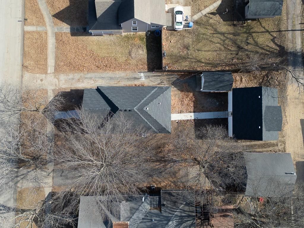 308 E 2nd Street — photo 2