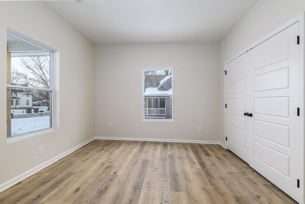 308 E 2nd Street — photo 8