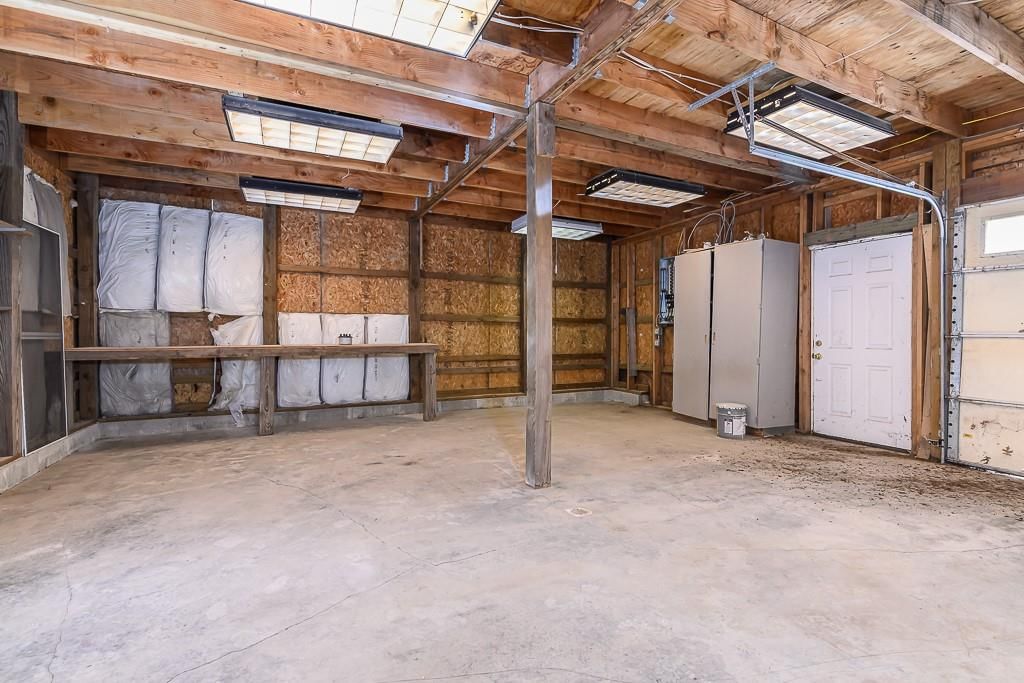 308 E 2nd Street — photo 16