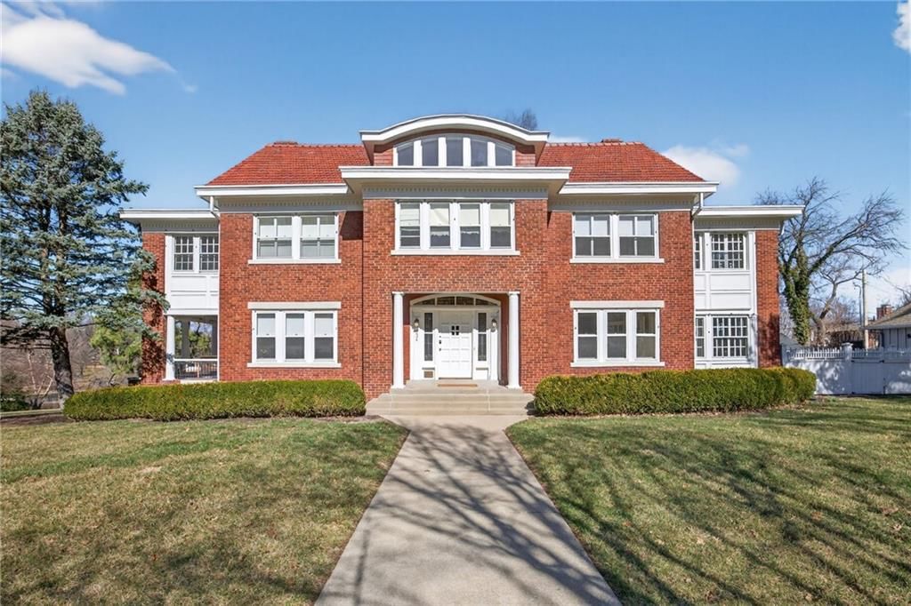 234 W 53rd Terrace, Kansas City, MO