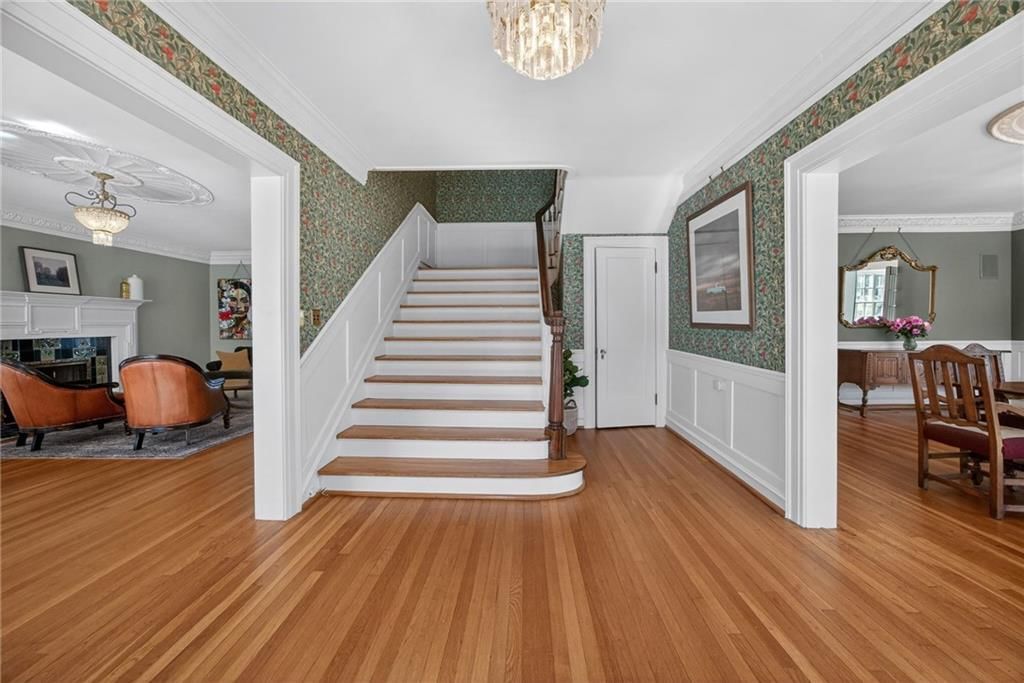234 W 53rd Terrace — photo 10