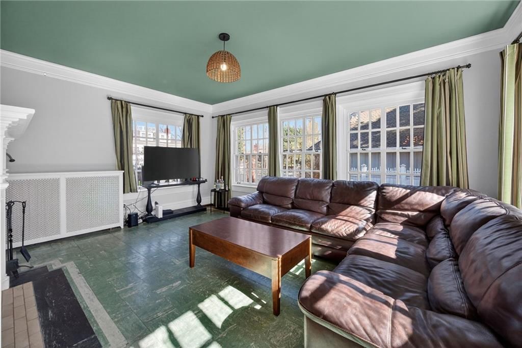 234 W 53rd Terrace — photo 30