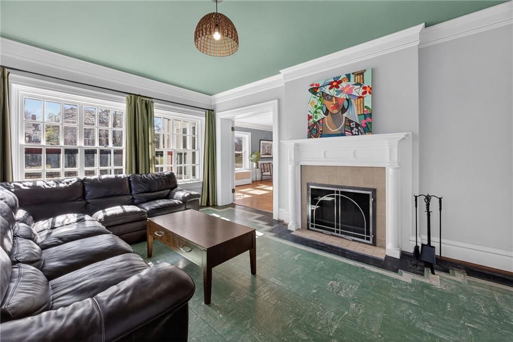 234 W 53rd Terrace — photo 31