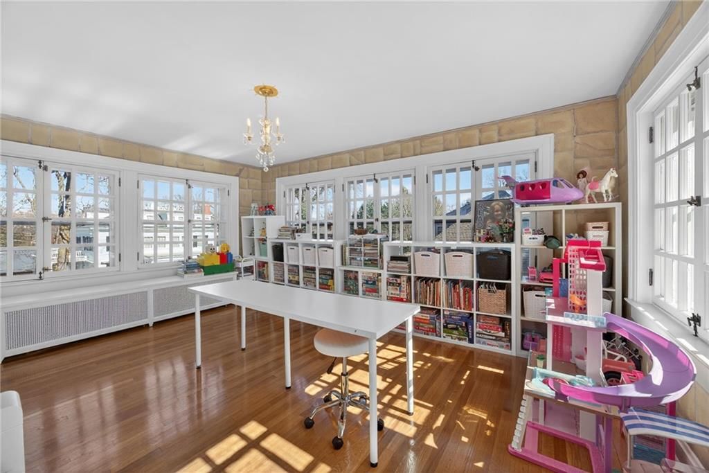 234 W 53rd Terrace — photo 44