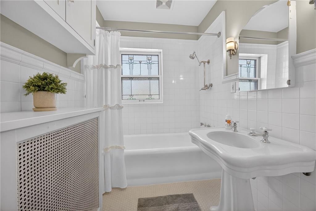 234 W 53rd Terrace — photo 47