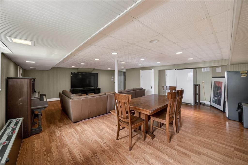 234 W 53rd Terrace — photo 56