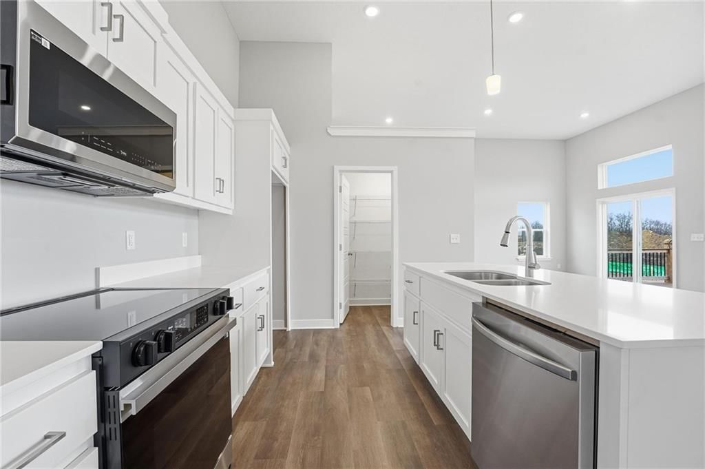 19712 W 195th Place — photo 6