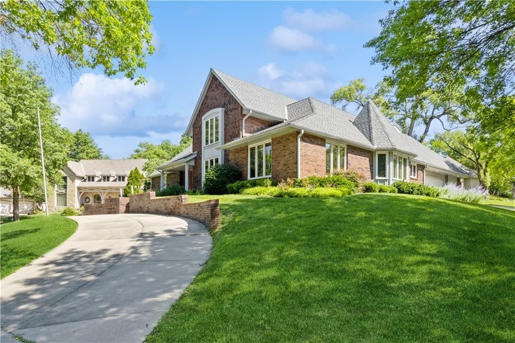 10052 Hemlock Drive — photo 4