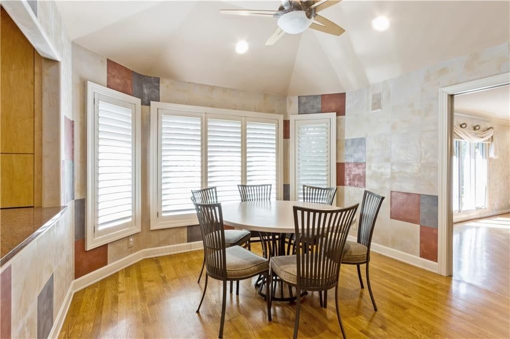 10052 Hemlock Drive — photo 13
