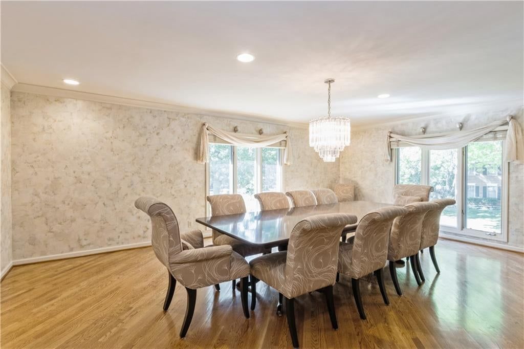 10052 Hemlock Drive — photo 16