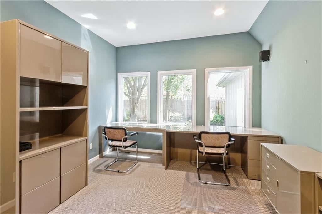 10052 Hemlock Drive — photo 20